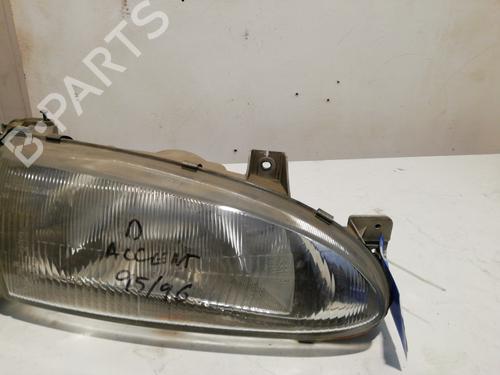 Used Right headlight HYUNDAI ACCENT I (X-3) 1.3 i 12V (84 hp) 26538688