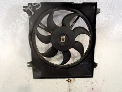 Used Radiator fan HYUNDAI SANTA FÉ I (SM) 2.0 CRDi 4x4 (125 hp) 29992604