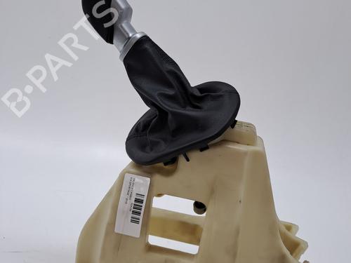 Used Gear lever KIA SPORTAGE III (SL) 1.7 CRDi (116 hp) 23364860