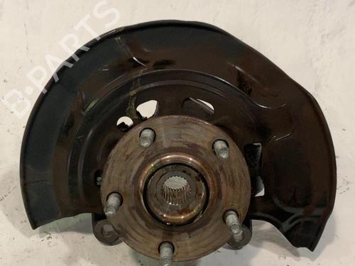 Used Left front steering knuckle Left front steering knuckle TOYOTA COROLLA Hatchback (_E21_, _EA1_, _EH1_) 1.8 Hybrid (ZWE211, ZWE219) (122 hp) 33772051 33772051