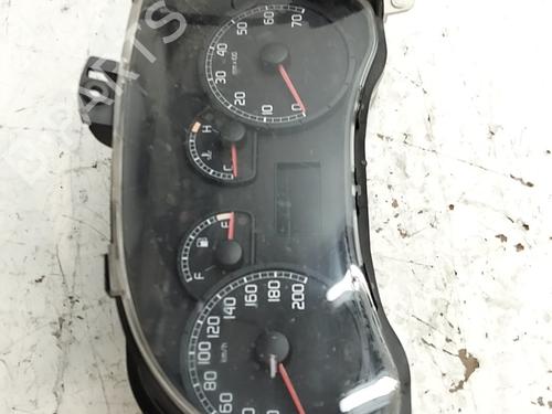 Used Instrument cluster Instrument cluster FIAT DOBLO MPV (119_, 223_) 1.9 JTD (105 hp) 39740713 39740713