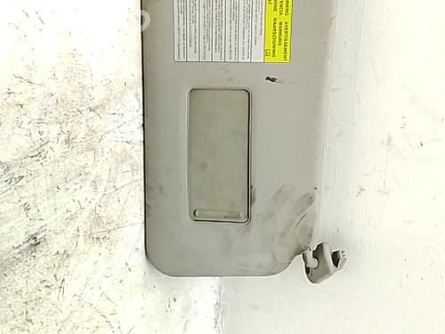 Used Right sun visor Right sun visor SUZUKI SWIFT III (MZ, EZ) 1.3 DDiS (RS413D) (69 hp) 34496787 34496787