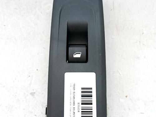 hjre-fortil-elrude-kontakt-opel-combo-box-bodympv-k9-2018-35967605 main image