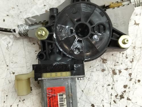 Right rear window motor KIA STONIC (YB) 1.2 CVVT | BP38642207E22 - Image 2