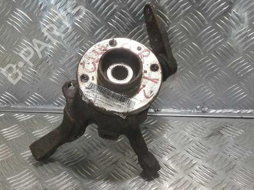 Højre Styrespindel Lejehus RENAULT CLIO II (BB_, CB_) 1.2 16V (BB05, BB0W, BB11, BB27, BB2T, BB2U, BB2V, CB05,... (75 hp) 23650596