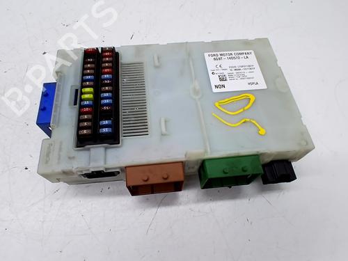 Used Fuse box Fuse box LAND ROVER FREELANDER 2 (L359) 2.2 TD4 4x4 (160 hp) 35977397 35977397