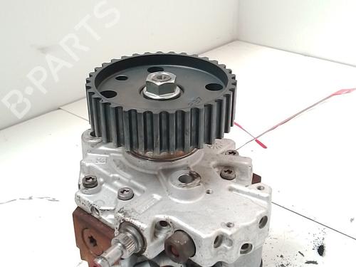 Used Injection pump Injection pump OPEL VECTRA A Hatchback (J89) 1.7 D (F68, M68) (60 hp) 39740927 39740927
