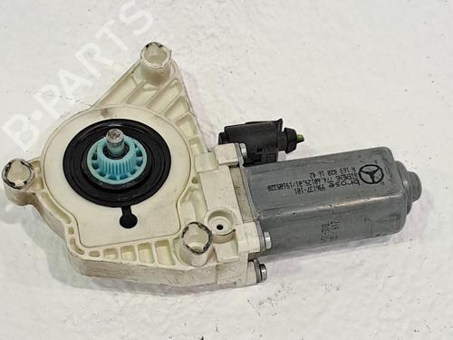 Rudehejsemotor forskærm højre MERCEDES-BENZ A-CLASS (W169) A 180 CDI (169.007, 169.307) (109 hp) 23977482