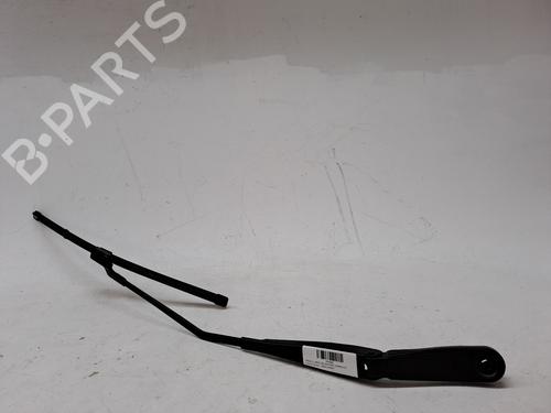 Used Front windshield wiper arm VOLVO XC60 I SUV (156) D3 (150 hp) 26450805