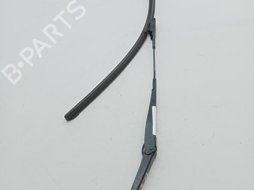 Used Front windshield wiper arm FORD FIESTA VI (CB1, CCN) 1.4 TDCi (68 hp) 23342282