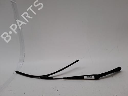 Used Front windshield wiper arm MERCEDES-BENZ CLA Coupe (C117) CLA 200 CDI / d (117.308) (136 hp) 23367466