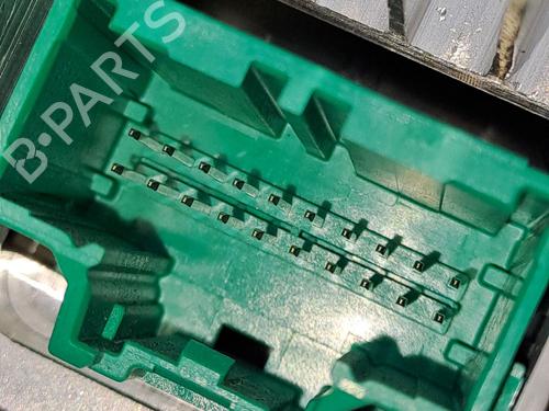 Multifunctionele display TESLA MODEL S (5YJS) P85 | BP25153891C48