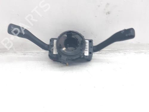 switch-seat-leon-1m1-1999-2000-2001-2002-2003-2004-2005-2006-33764222 main image