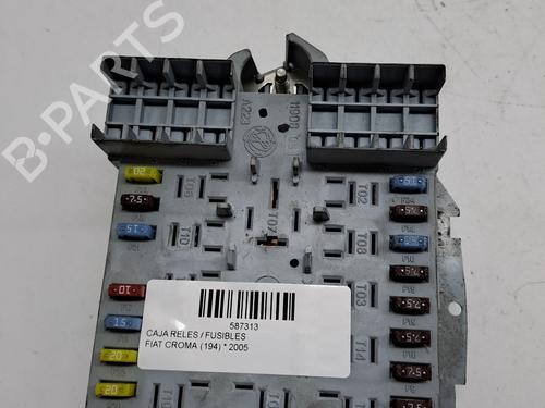 Used Fuse box FIAT CROMA (194_) 1.9 D Multijet (194AXC1B, 194AXC12) (150 hp) 23375356