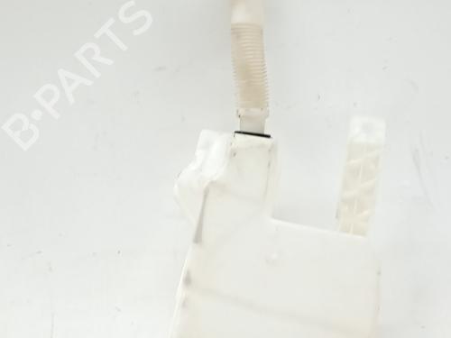 Used Windscreen washer tank Windscreen washer tank PEUGEOT 2008 II (UD_, US_, UY_, UJ_, UR_, UC_) 1.2 PureTech 100 (USHNK) (101 hp) 32285535 32285535