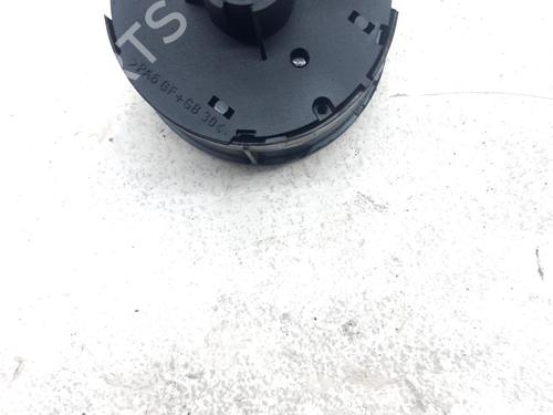 Headlight switch VW GOLF VI (5K1) 1.6 TDI | BP37591633I24 - Image 2