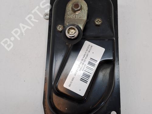 Used Front wiper motor SUZUKI VITARA (ET, TA, TD) 1.6 i 16V All-wheel Drive (ET, TA02, SE416) (97 hp) 25613066