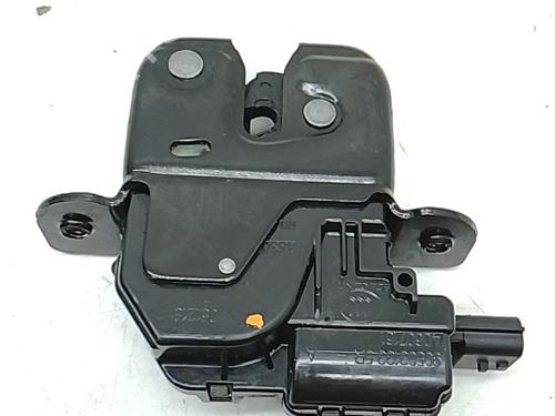 tailgate-lock-smart-fortwo-coupe-453-2014-36788425 main image