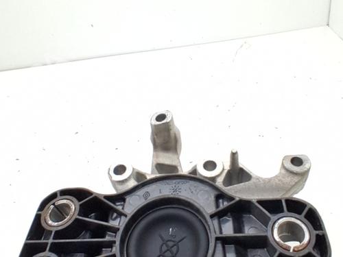 Used Engine mount Engine mount DACIA SANDERO II 1.5 Blue dCi 95 (B8JL) (95 hp) 36377208 36377208