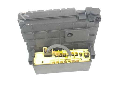 Fuse box PEUGEOT 308 II (LB_, LP_, LW_, LH_, L3_) 1.6 HDi / BlueHDi 115 | BP28108605E1