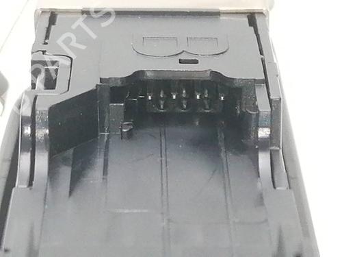 Switch BMW 1 (F40) M 135 i xDrive | BP23380857I30 