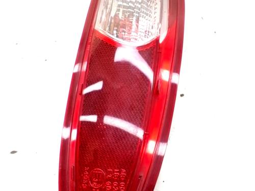 Feu de pare-chocs arrière gauche HYUNDAI i20 II (GB, IB) 1.2 (75 hp) 32107132