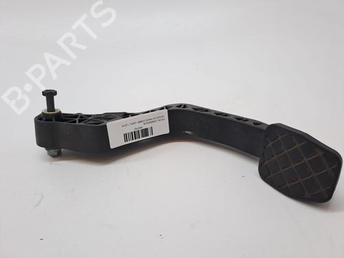 Used Clutch pedal SKODA SUPERB II (3T4) 1.6 TDI (105 hp) 23362158