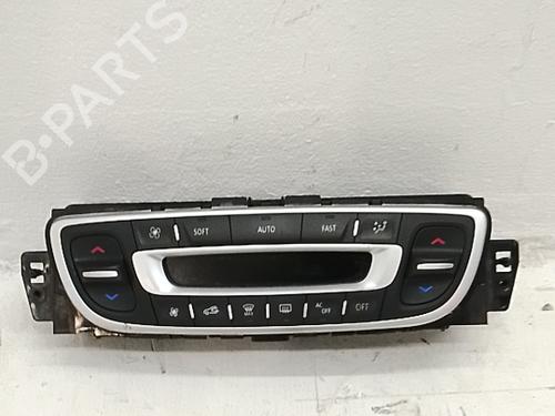 climate-control-renault-megane-ii-saloon-lm01_-2003-40548126 main image