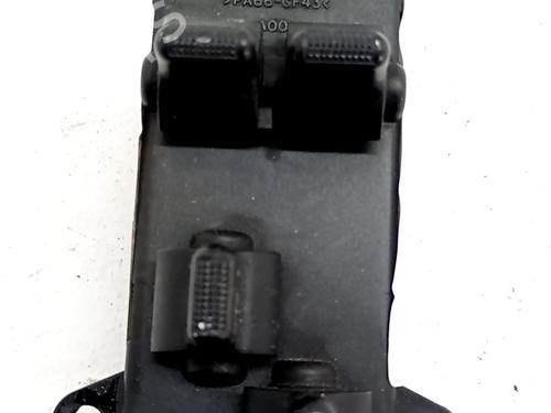 Used Left front window switch Left front window switch CHRYSLER VOYAGER / GRAND VOYAGER IV (RG) 2.8 CRD (150 hp) 33762002 33762002