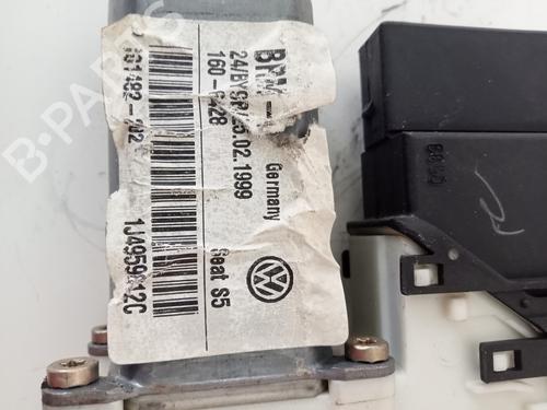 Portierruitmotor rechtsachter SEAT TOLEDO II (1M2) 1.9 TDI (90 hp) 25455161