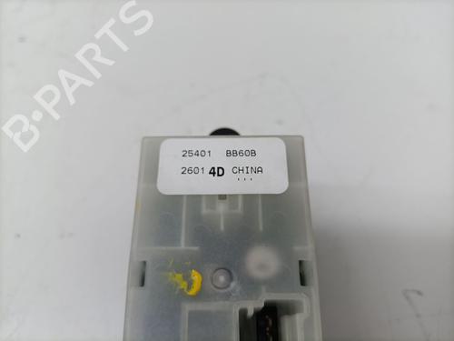 Used Left front window switch NISSAN QASHQAI I (J10, NJ10) 1.6 (117 hp) 28083827