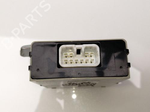 Used Electronic module TOYOTA HILUX VII Pickup (_N1_, _N2_, _N3_) 2.5 D-4D 4WD (KUN25) (144 hp) 23651523