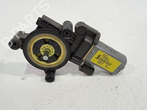Rudehejsemotor forskærm højre FIAT PUNTO (199_) 1.3 D Multijet (75 hp) 24608285