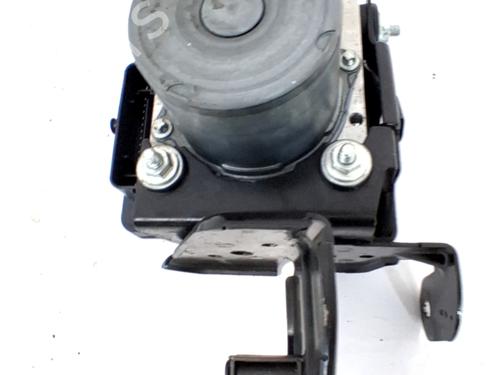Used ABS pump ABS pump SEAT IBIZA IV ST (6J8, 6P8) 1.2 TSI (90 hp) 33761784 33761784