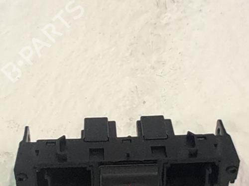 Used Warning switch Warning switch JAGUAR X-TYPE I (X400) 2.5 V6 All-wheel Drive (196 hp) 34331532 34331532