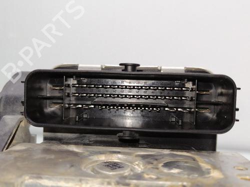 Used ABS pump VW GOLF VII (5G1, BQ1, BE1, BE2) 1.5 TSI (150 hp) 23384042