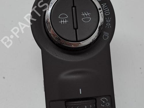 Used Headlight switch OPEL INSIGNIA A Saloon (G09) 2.0 CDTI (69) (160 hp) 23370541