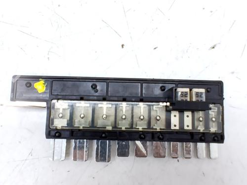 Used Fuse box Fuse box 38418538 38418538