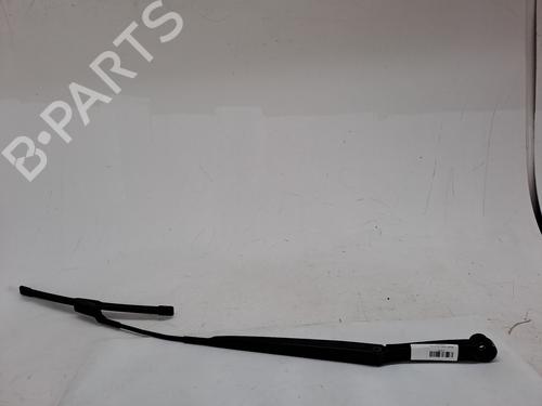 Used Front windshield wiper arm HYUNDAI ix20 (JC) 1.4 CRDi (90 hp) 26574464
