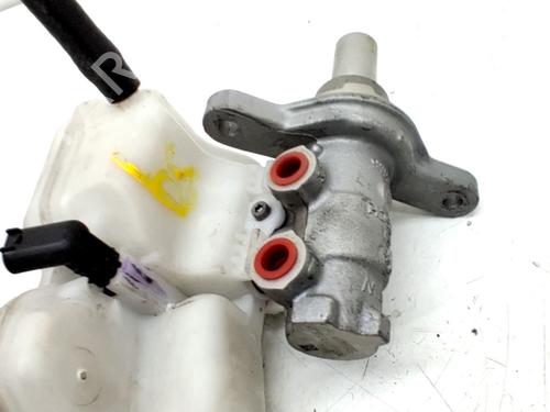 Hovedbremsesylinder Hovedbremsesylinder MINI MINI (F56) Cooper (136 hp) 33772673 33772673