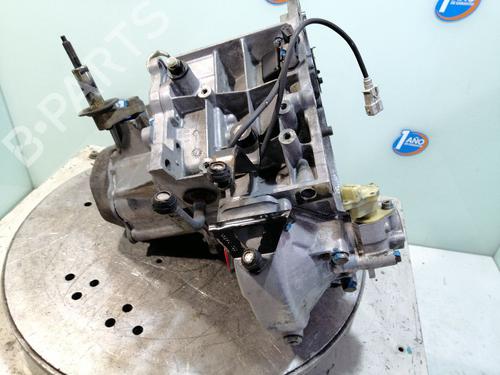Used Gearbox PEUGEOT 406 (8B) 1.9 TD (92 hp) 23935000
