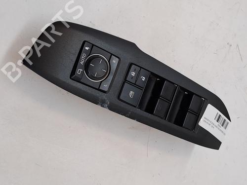 Venstre fortil elrude kontakt LEXUS NX (_Z1_) 300h AWD (AYZ15, AYZ15_, AYZ15R) (197 hp) 26192153