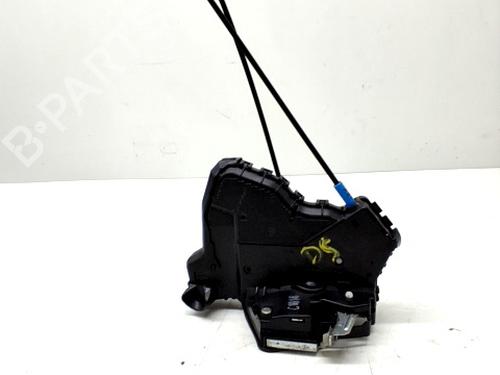 Høyre foran lås TOYOTA AURIS (_E18_) 1.4 D-4D (NDE180_, NDE180R) (90 hp) 29991732