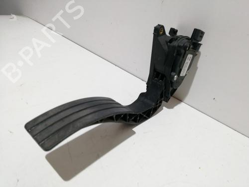 Pedal RENAULT CLIO IV (BH_) 1.5 dCi 90 (90 hp) 25986915