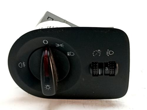 Commande de phare SEAT IBIZA IV (6J5, 6P1) 1.4 TDI (80 hp) 32105413