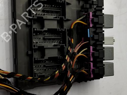 Used Fuse box SEAT LEON (1P1) 1.9 TDI (105 hp) 31012044