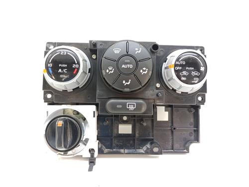 Climate control SUZUKI GRAND VITARA II (JT, TE, TD) 1.9 DDiS All-wheel Drive (JT419, TD44, JB419WD, JB419XD,... | BP26675157I5 