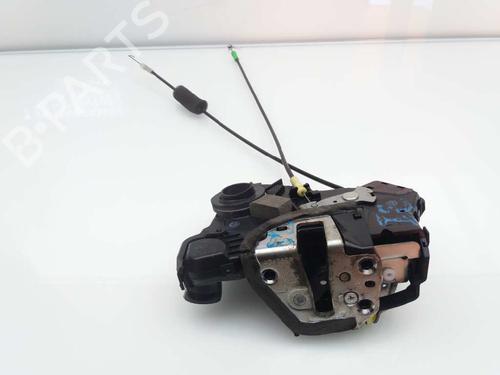 Used Front left lock SUZUKI GRAND VITARA II (JT, TE, TD) 1.9 DDiS All-wheel Drive (JT419, TD44, JB419WD, JB419XD,... (129 hp) 23649815