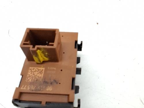 Right rear window switch DS DS 7 Crossback (J4_, JR_, JC_) 1.6 PureTech 180 (J45GFR) | BP36318426I28 - Image 2