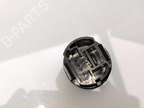 Used Switch RENAULT MEGANE III Hatchback (BZ0/1_, B3_) 1.5 dCi (BZ0C) (90 hp) 23936183